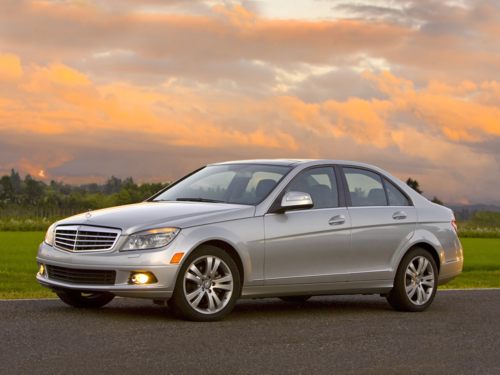 Mercedes-Benz Extends Low Auto Loan Rates Through September